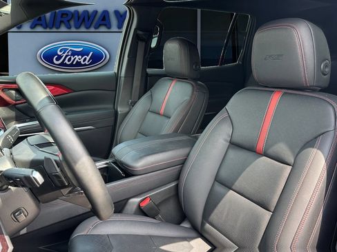 Used 2024 Chevrolet Traverse RS w/ LPO, Floor Liner Package AWD/4WD image 11