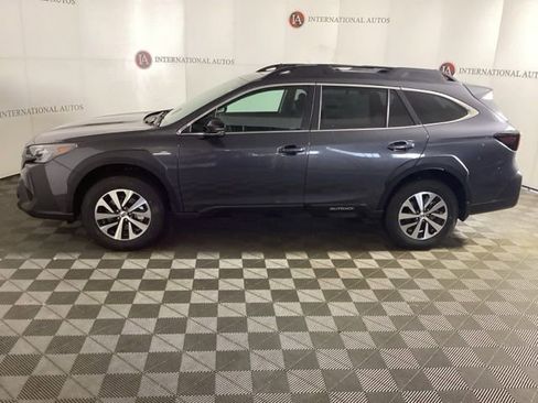Used 2025 Subaru Outback Premium w/ Popular Package #1A image 7