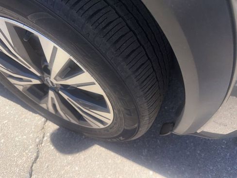 Used 2023 Nissan Rogue SV image 16