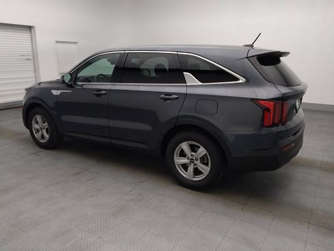 Used 2023 Kia Sorento LX FWD image 3