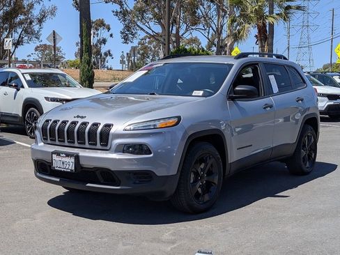 Used 2016 Jeep Cherokee Sport AWD/4WD image 7