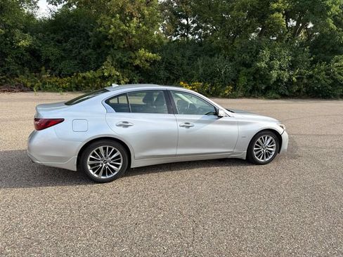 Used 2018 INFINITI Q50 Luxe w/ Sensory Package (Luxe) AWD/4WD image 19