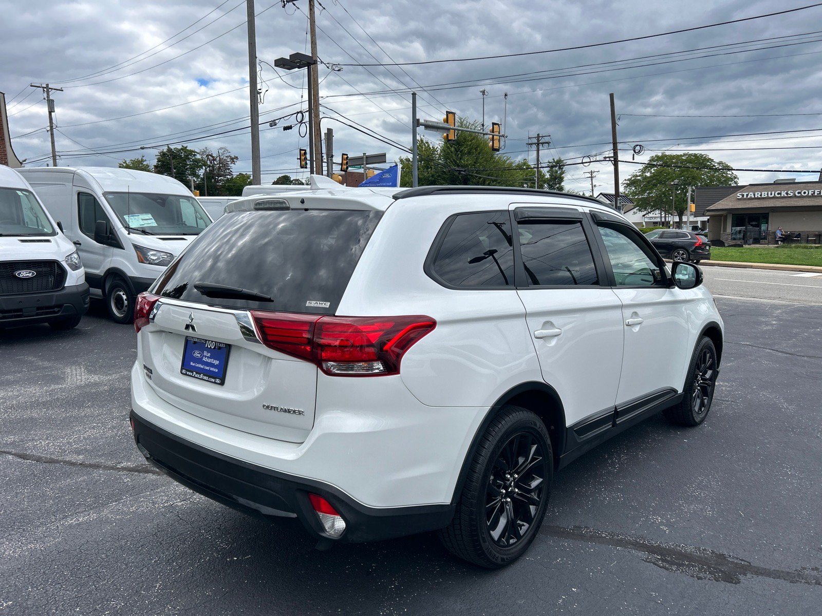 Used 2018 Mitsubishi Outlander LE AWD/4WD image 18