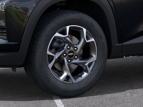 New 2026 Chevrolet Trax LT w/ LT Convenience Package FWD image 9