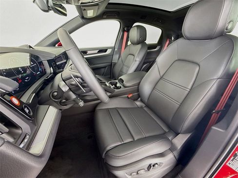 New 2026 Porsche Cayenne E-Hybrid Coupe image 5