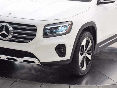 Certified 2024 Mercedes-Benz GLB 250 image 10