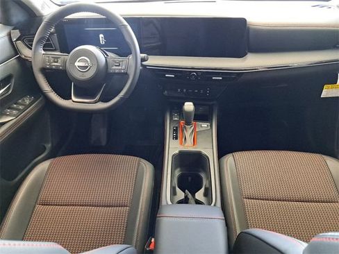 Certified 2025 Nissan Kicks SR FWD image 23