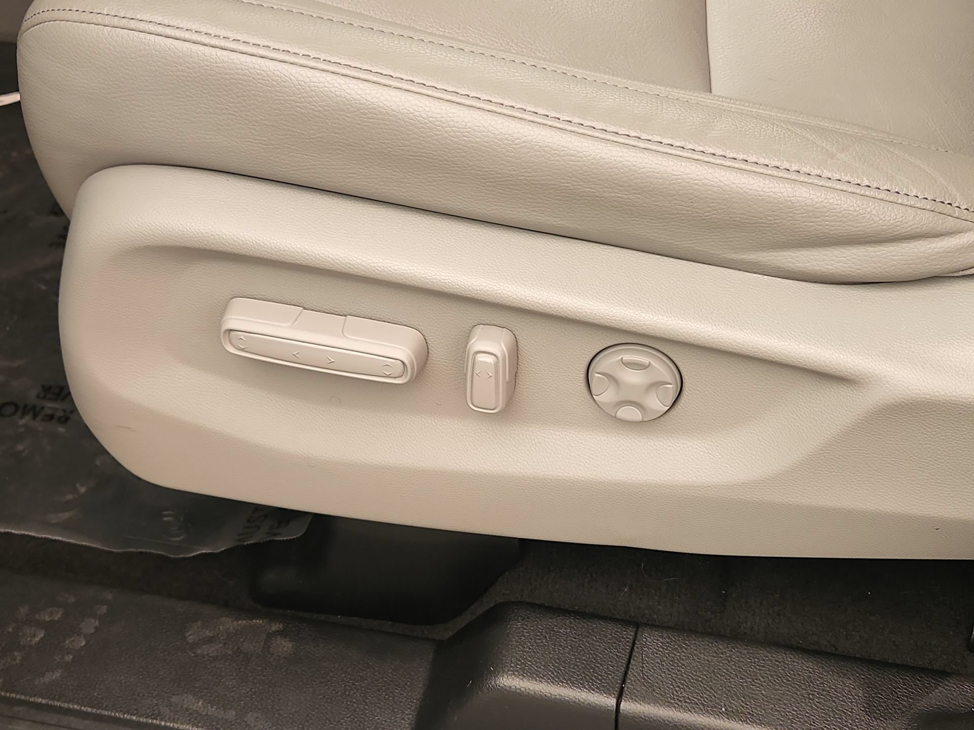 Used 2024 Honda Odyssey EX-L image 14