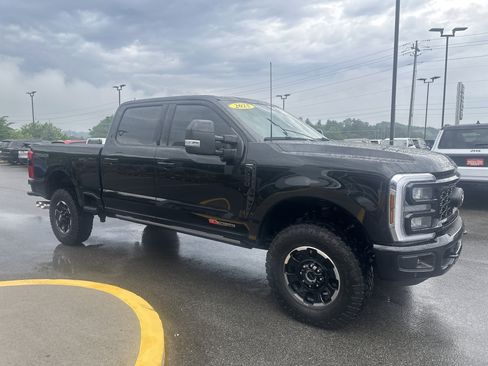 Used 2025 Ford F250 Lariat w/ Lariat Ultimate Package AWD/4WD image 6