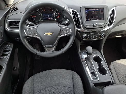 Used 2023 Chevrolet Equinox LT FWD image 11