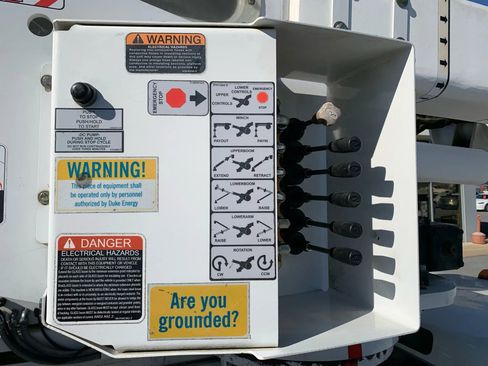 Used 2016 Ford F550 XL 165 W.B. 2D image 39