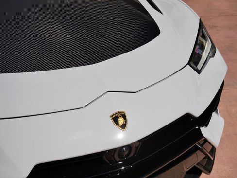 Used 2024 Lamborghini Urus Performante image 19