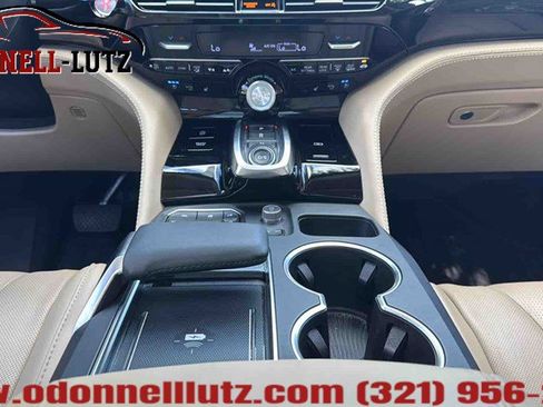 Used 2024 Acura MDX SH-AWD w/ Advance Package image 33