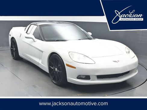 Used 2005 Chevrolet Corvette Coupe w/ Preferred Equipment Group image 1