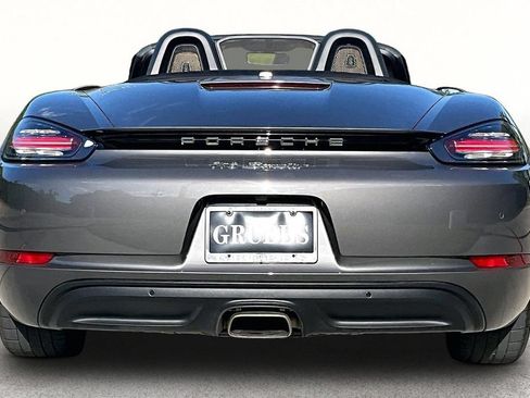 Used 2017 Porsche 718 Boxster RWD image 5