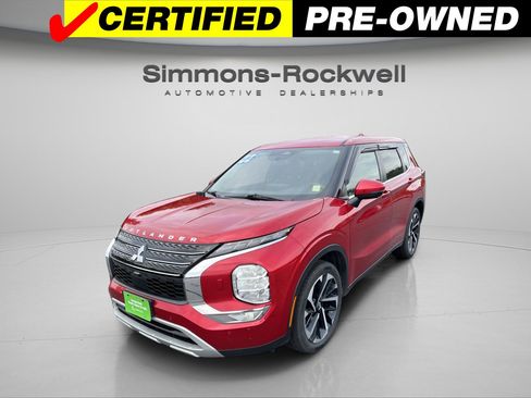 Used 2022 Mitsubishi Outlander SE AWD/4WD image 1