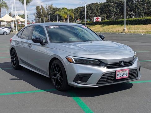 Used 2022 Honda Civic Sport image 3