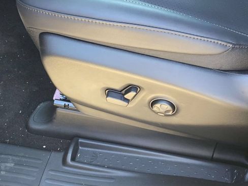 New 2026 Chrysler Pacifica Select AWD/4WD image 44