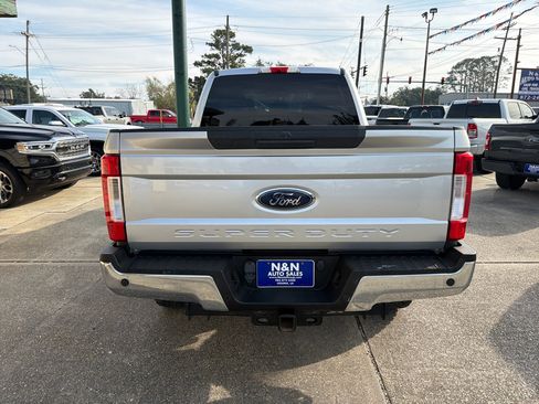 Used 2019 Ford F250 XLT image 7