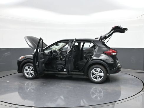 Certified 2025 Nissan Kicks Play S FWD image 38