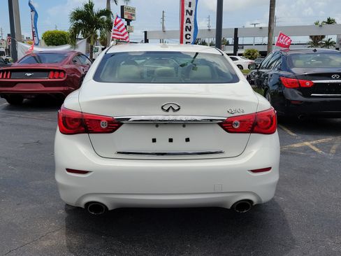Used 2015 INFINITI Q50 w/ Moonroof Package RWD image 5
