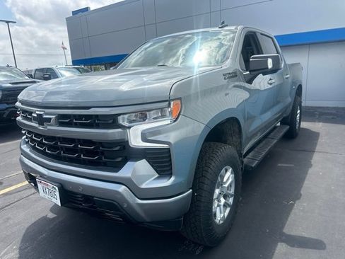 Used 2024 Chevrolet Silverado 1500 RST AWD/4WD image 8