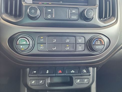 Used 2022 GMC Canyon AT4 w/ Trailering Package AWD/4WD image 28