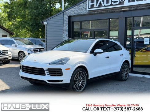Used 2022 Porsche Cayenne Platinum Edition AWD/4WD image 5