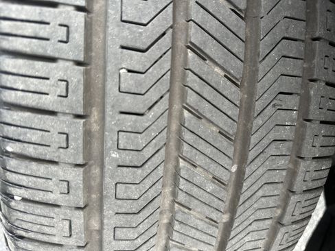 Used 2025 Land Rover Defender 110 Sedona Red Edition image 8