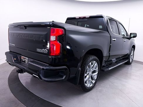 Used 2020 Chevrolet Silverado 1500 High Country w/ Technology Package AWD/4WD image 18