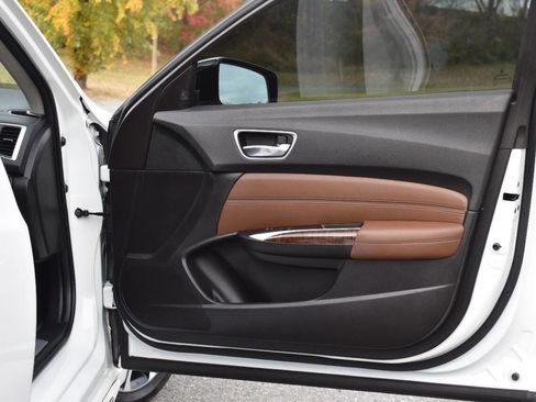 Used 2018 Acura TLX V6 w/ Technology Package image 10