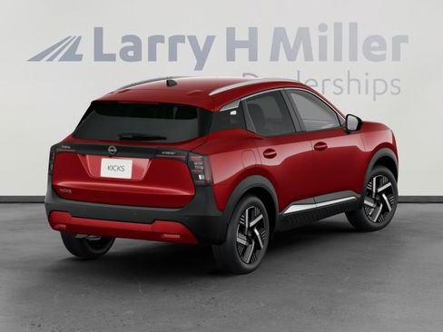 New 2026 Nissan Kicks SV FWD image 5