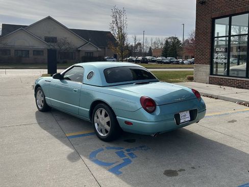 Used 2002 Ford Thunderbird image 9