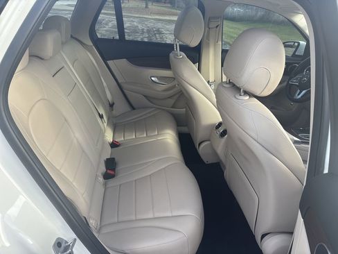 Used 2022 Mercedes-Benz GLC 300 image 30