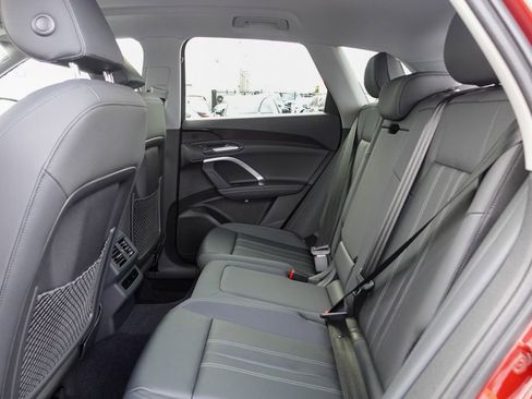 New 2025 Audi Q5 Premium image 24