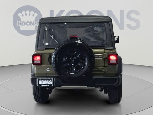 Used 2026 Jeep Wrangler Sport AWD/4WD image 10