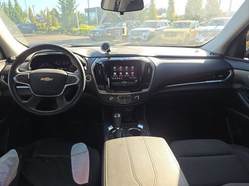 Used 2020 Chevrolet Traverse LS FWD image 7