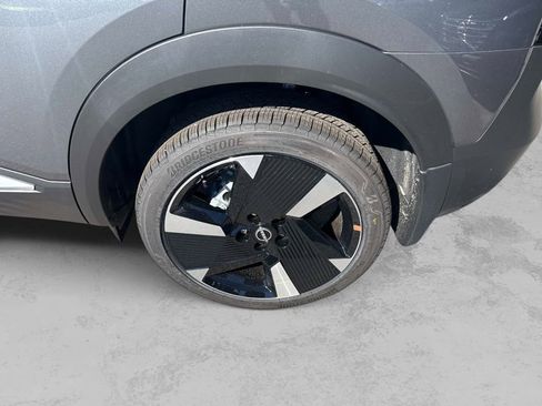 New 2026 Nissan Kicks SR w/ Cold Weather Package image 5