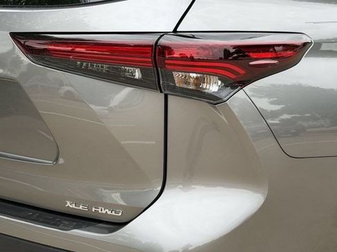New 2026 Toyota Highlander XLE AWD/4WD image 7
