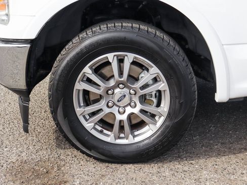 Used 2019 Ford F150 Lariat image 43