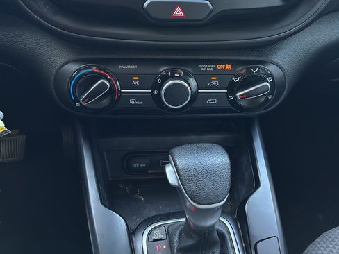 Used 2022 Kia Soul LX w/ Technology Package FWD image 22