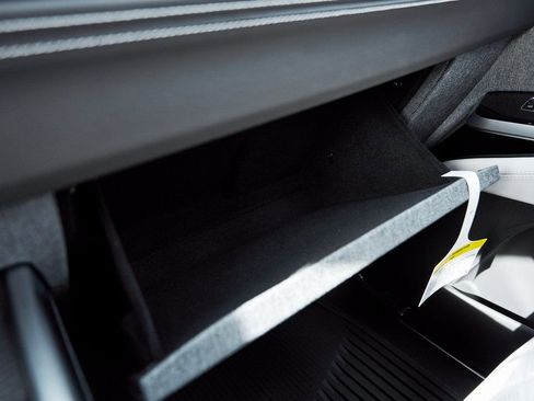 Used 2026 Cadillac Escalade Platinum Sport w/ LPO, Floor Liner Package image 92