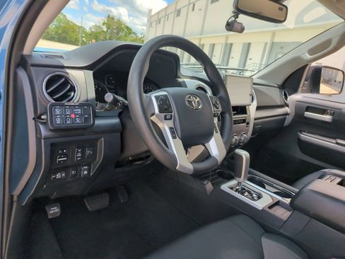 Used 2019 Toyota Tundra SR5 w/ SR5 Upgrade Package image 10