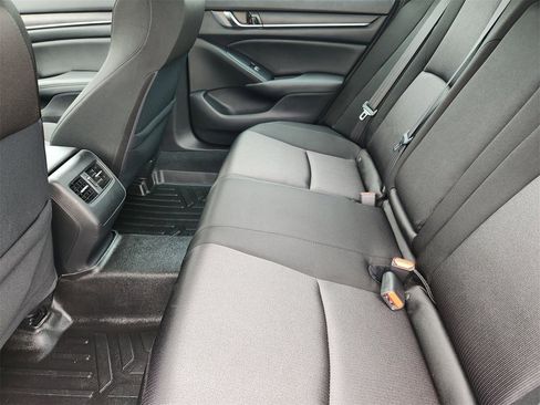 Certified 2019 Honda Accord EX image 29