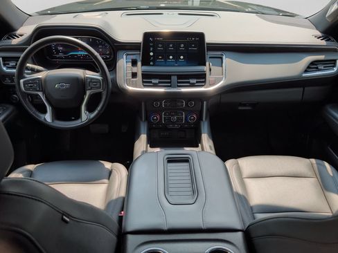 Used 2022 Chevrolet Suburban Z71 w/ Z71 Off-Road Package AWD/4WD image 18