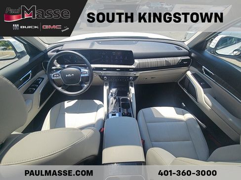 Used 2024 Kia Telluride EX w/ EX Captain's Chair Package AWD/4WD image 16