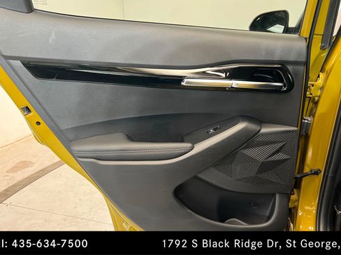 Used 2024 Kia Seltos SX w/ SX Sunroof Package image 18