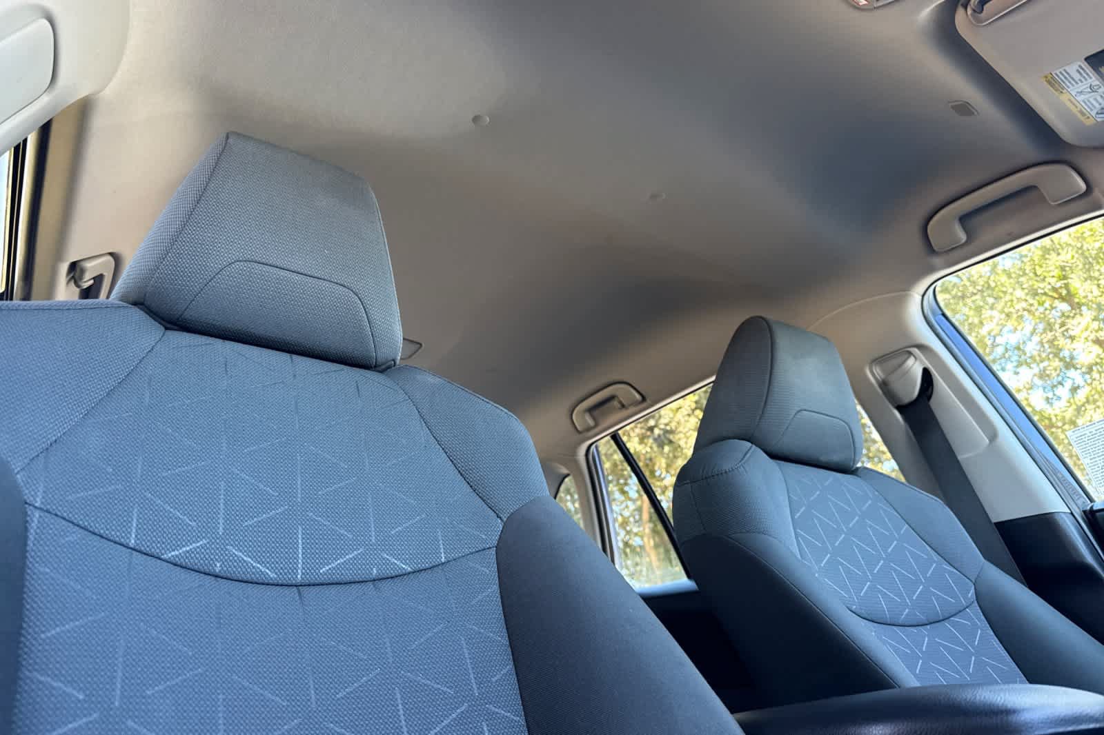 Used 2024 Toyota RAV4 XLE FWD image 17