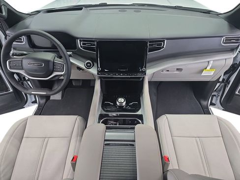 New 2026 Jeep Grand Wagoneer Limited AWD/4WD image 38