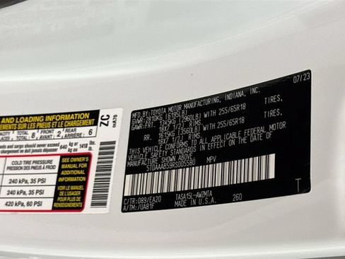 Used 2024 Toyota Grand Highlander AWD image 33